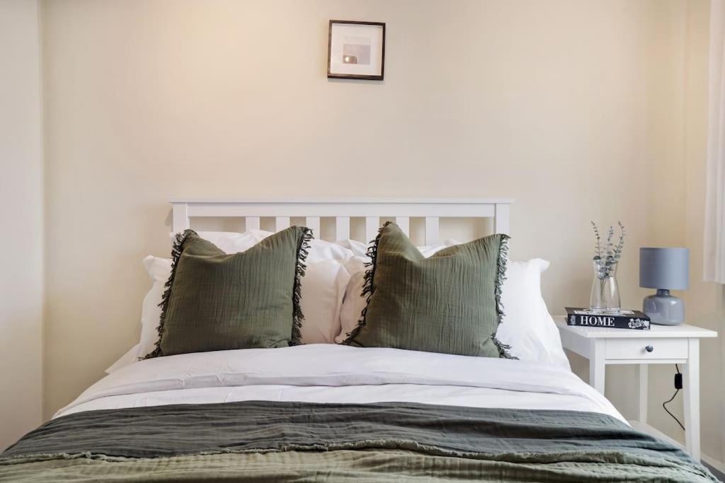 The Camden Suite Bright & Beautiful 2-Bed City Retreat Londýn Exteriér fotografie